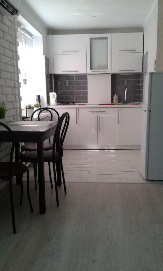 1 Ком. Кв Студио В Центре Запорожья Zaporizhia Exterior photo